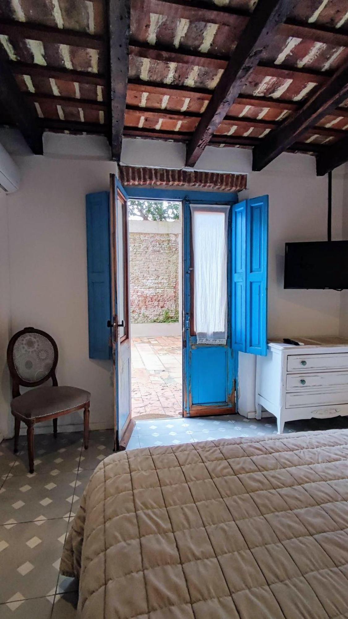 La Botica De 1852 Hotel Chascomús Oda fotoğraf